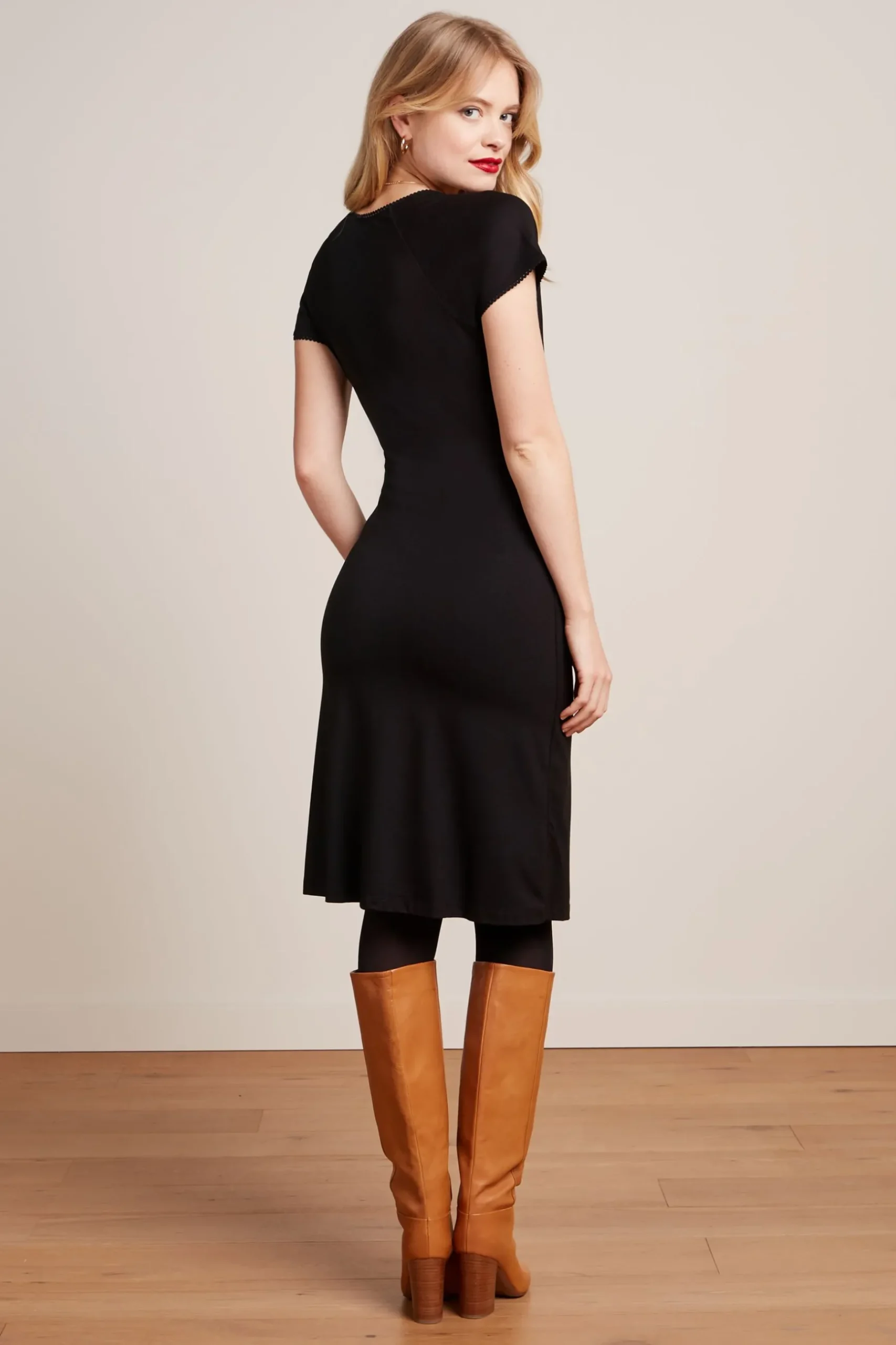 cross_dress_viscose_classic_2.webp DAMES King Louie Cross Dress Viscose Classic