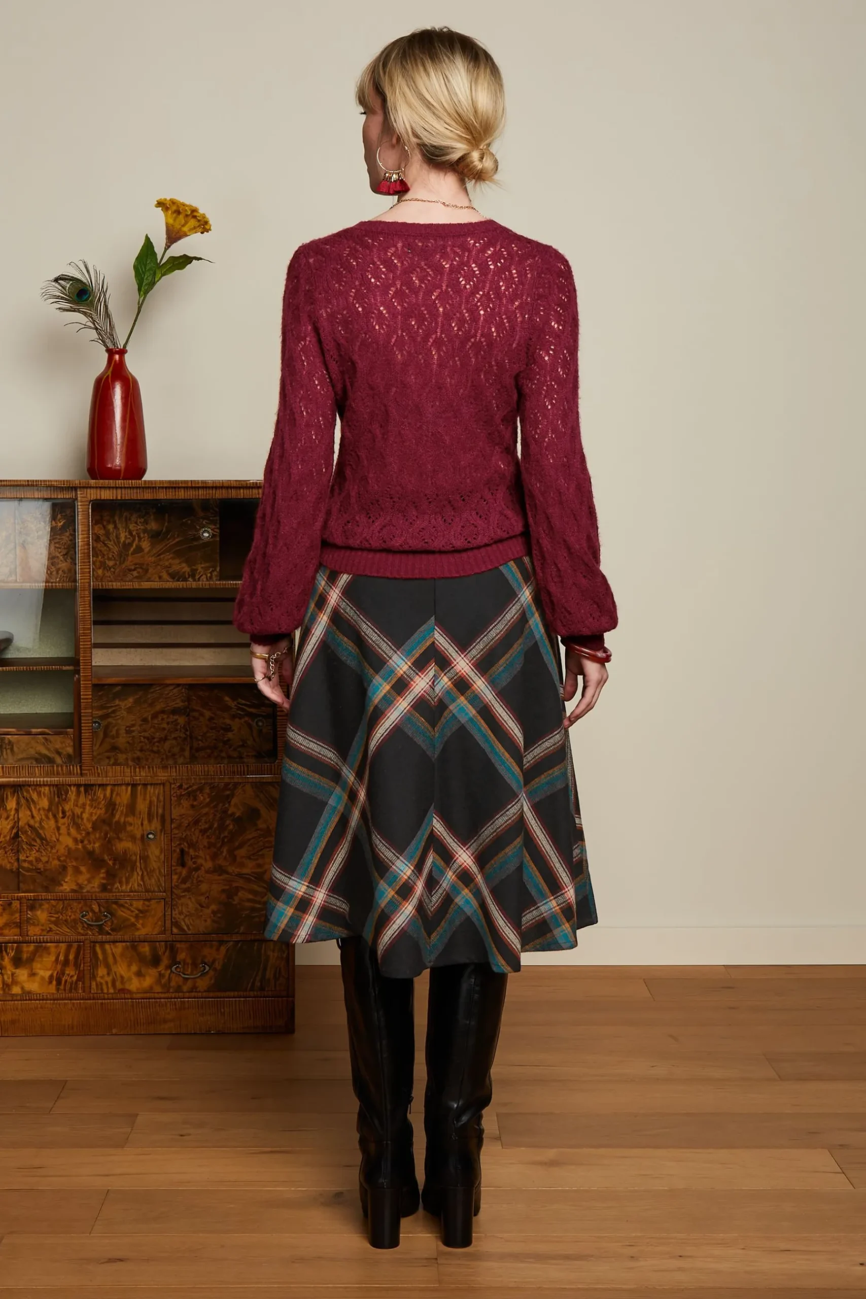 v_neck_borgo_2-1.webp DAMES King Louie V Neck Borgo